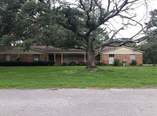 102 Tantallon Dr, Ocean Springs, MS 39564