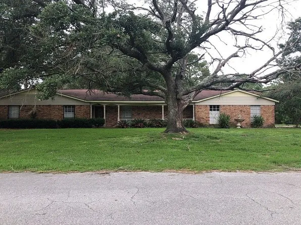 102 Tantallon Dr, Ocean Springs, MS 39564