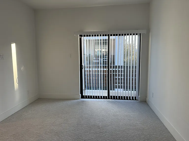 8215 Manoa Dr — Photo 16