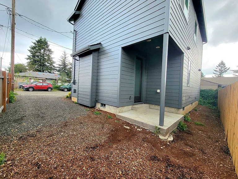 7240 SE Umatilla St — Photo 29