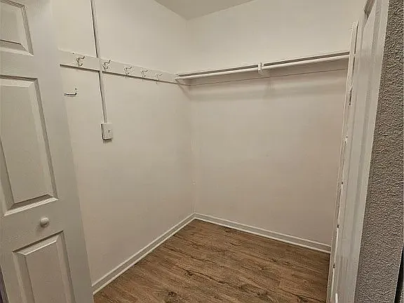 11720 Edgewater Dr #907 — Photo 26