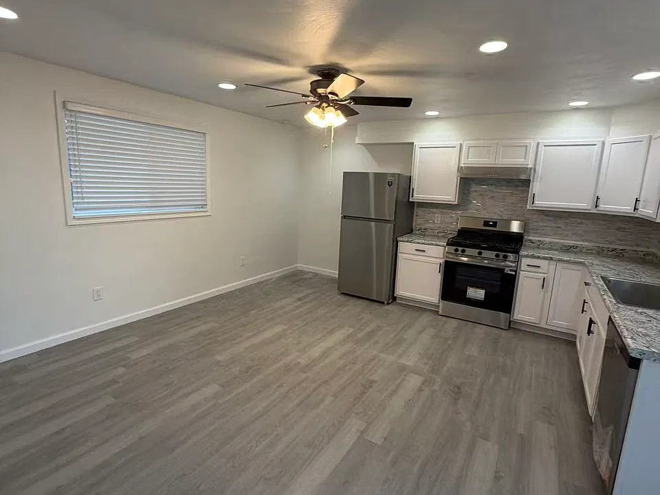 6504 Verona Rd