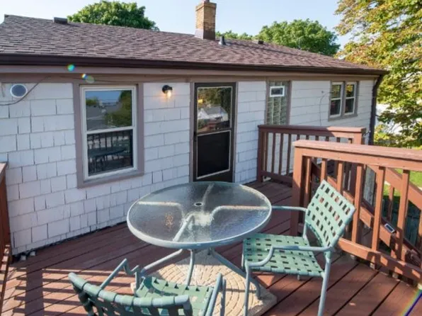 3416 S Griffin Ave, Milwaukee, WI 53207