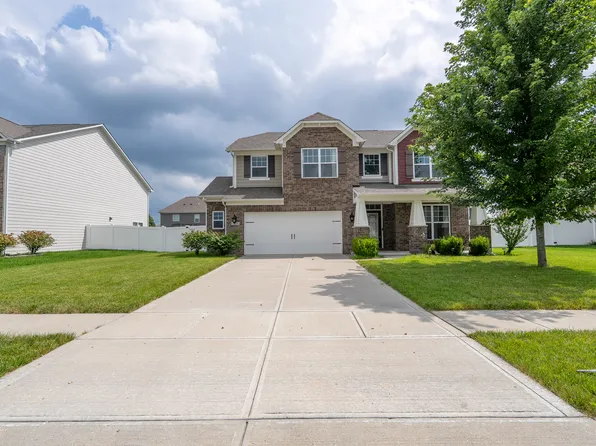 1319 Garden Terrace Ave, Greenwood, IN 46143