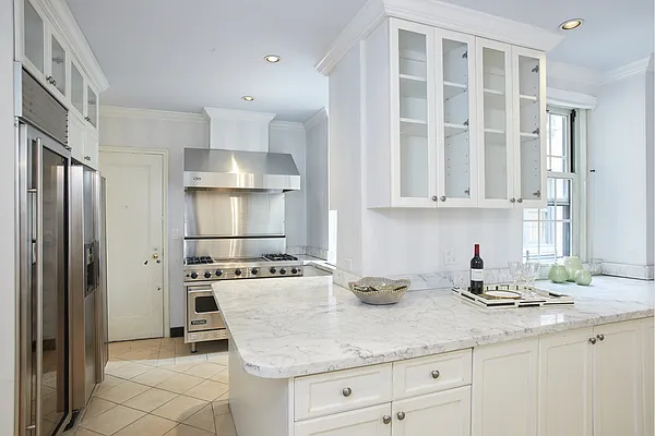 Sold by Stribling | media 8