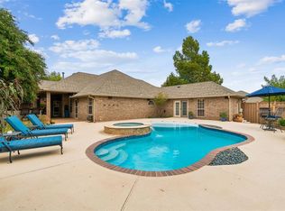 407 Tumbleweed Rd, Yukon, OK 73099