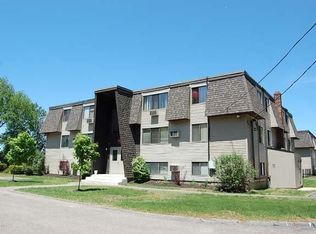 978 Tiogue Ave APT 52, Coventry, RI 02816