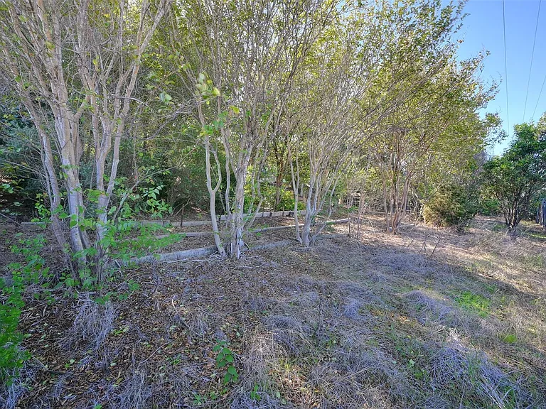 610 Duke Bnd — Photo 24