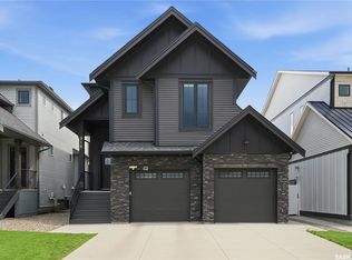 916 Feheregyhazi Blvd, Saskatoon, SK S7W0Z4