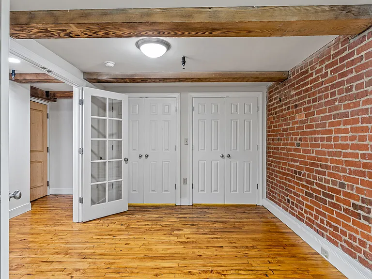 Cigar Lofts — Photo 48