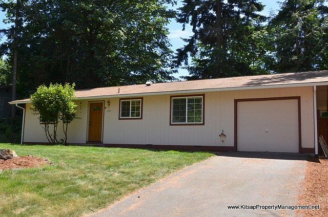 1st image of 1130 Silverleaf Ct E