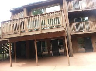 72 Mountain View Dr, Belchertown, MA 01007