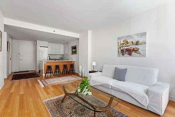 Rented by Compass | media 13