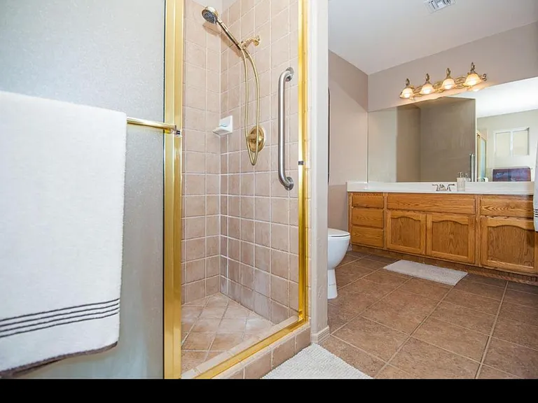 2153 W 22nd Pl — Photo 8