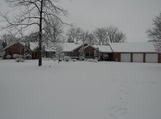 39 Point Ln, Arcadia, IN 46030