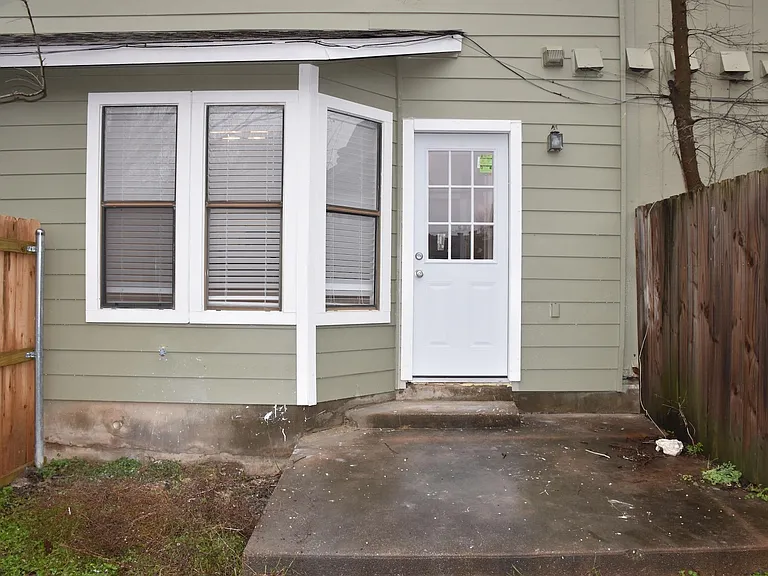 1810 Rawhide Loop — Photo 28
