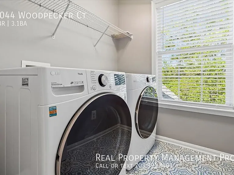 9044 Woodpecker Ct — Photo 27