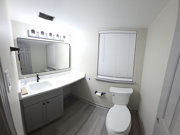 4th image of 31 Hillcroft Way