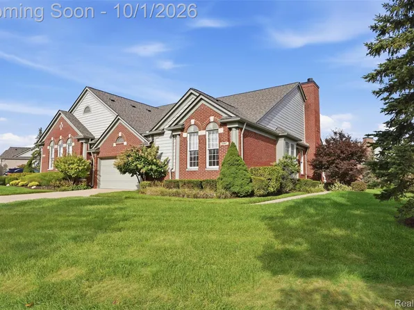 16997 Sycamore Ct Unit 106, Northville, MI 48168