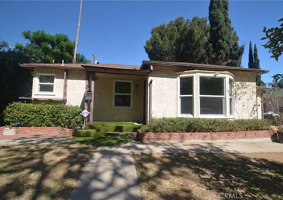 1st image of 7024 Balcom Ave