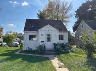 1209 10th Ave SW, Austin, MN 55912