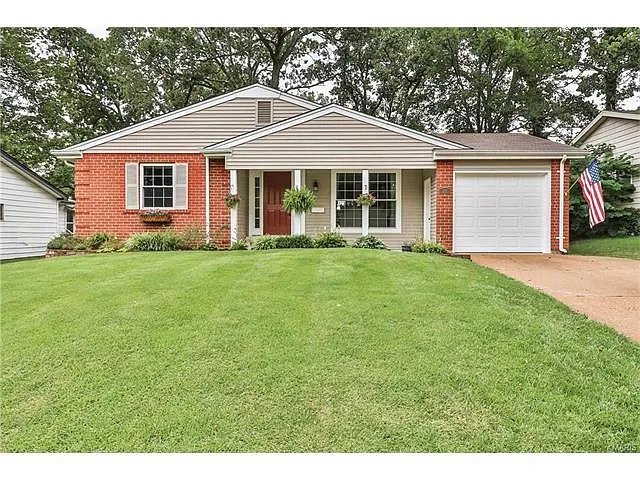 123 Huntleigh Forest Dr photo 1