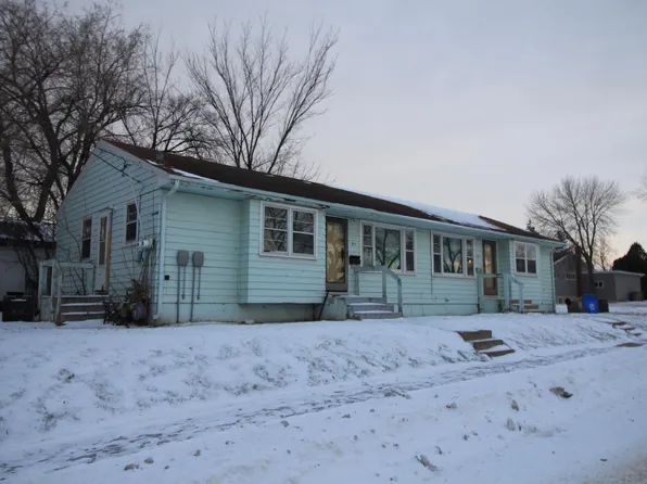 611 & 613 5th Ave SW, Minot, ND 58701