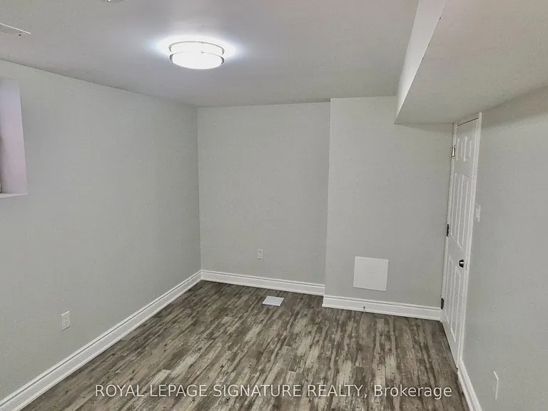 16A Hutton Cres — Photo 12