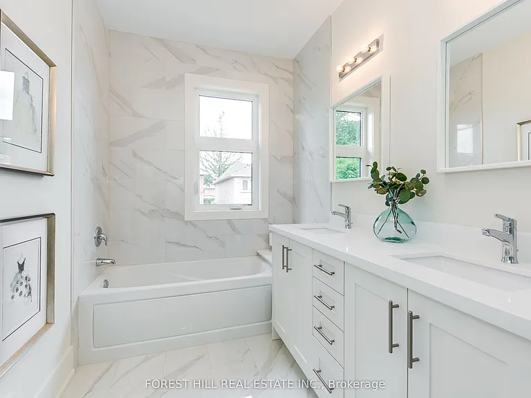 727 Ebony Ave — Photo 12