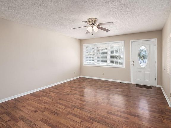 4th image of 1209 N Hills Blvd