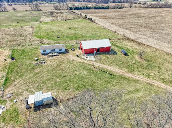 12459 Earl Rd, Stockbridge, MI 49285