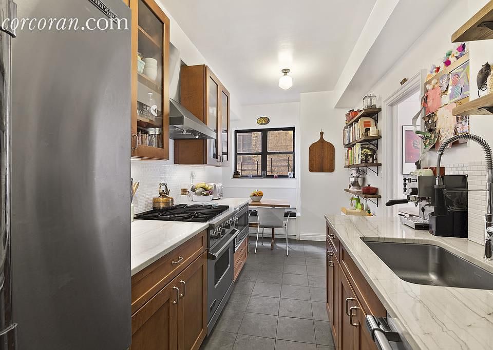 1st image of 229 E 79th St #4C