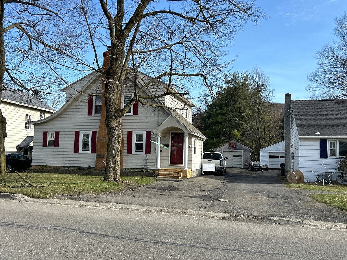1024 Vestal Rd, Vestal, NY 13850 Zillow