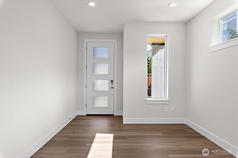 2nd image of 17919 Sunset Road