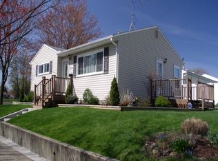 3172 Kilarney St, Cuyahoga Falls, OH 44221