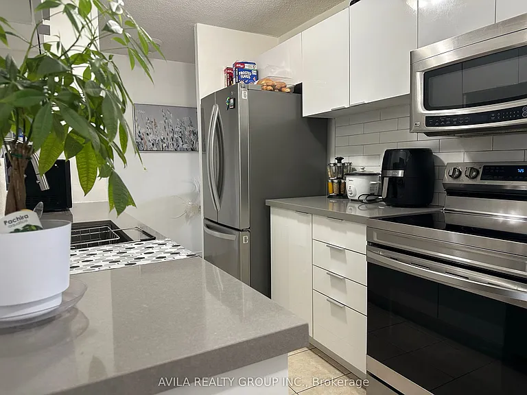 2900 Battleford Rd #210 — Photo 12