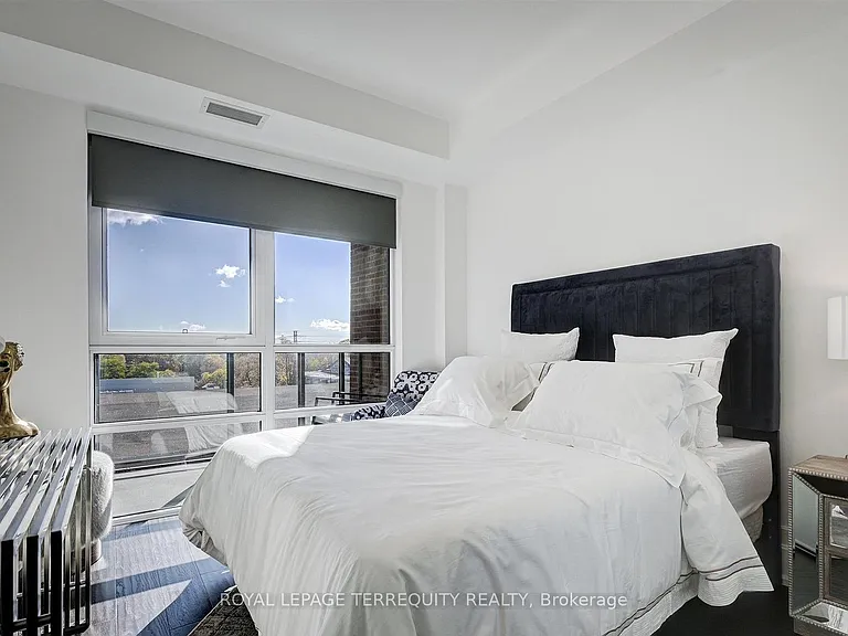 3 Southvale Dr #401 — Photo 21
