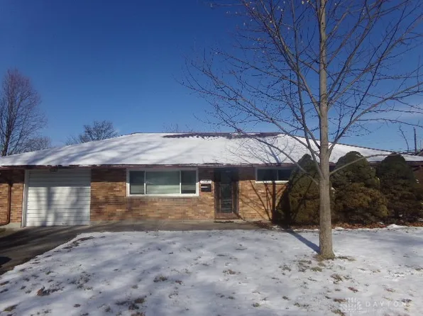 3617 Waterbury Dr, Dayton, OH 45439