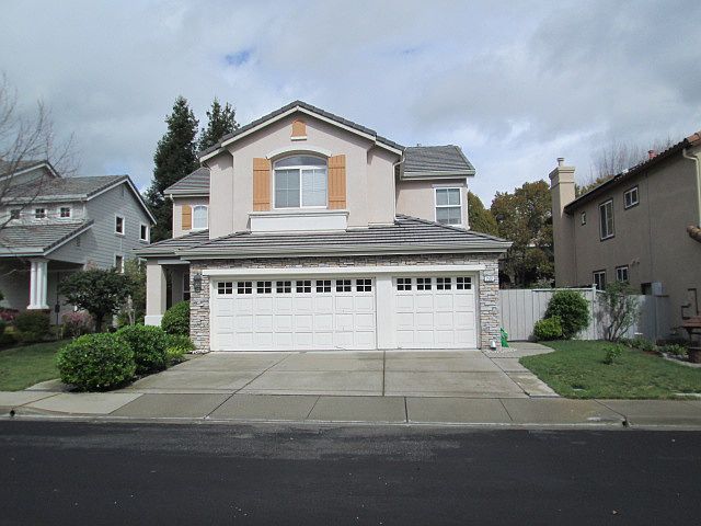 1st image of 7582 Meadow Ct