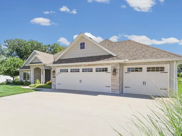 5317 Harbor Town Dr, Columbia, MO 65201