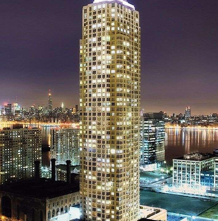 1st image of 88 Morgan St APT 5301