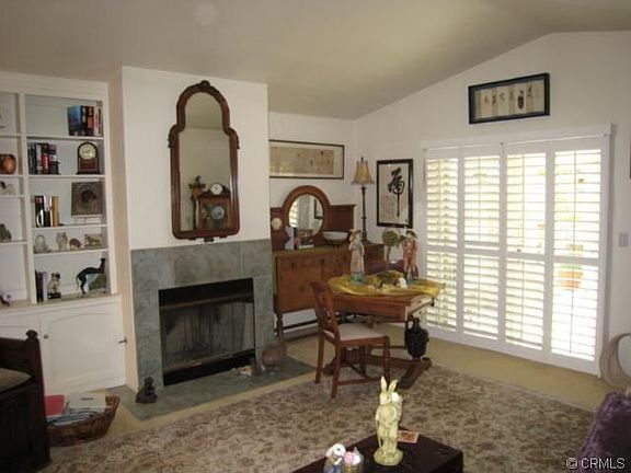 2nd image of 40521 Via Amapola