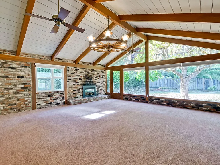 130 S Avalon Dr — Photo 37