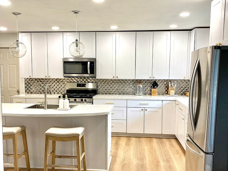 6325 SW Queen Ln — Photo 3