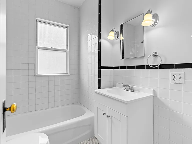 400 Taunton Pl #2 — Photo 8