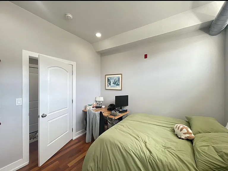 1238 E Columbia Ave #11 — Photo 9