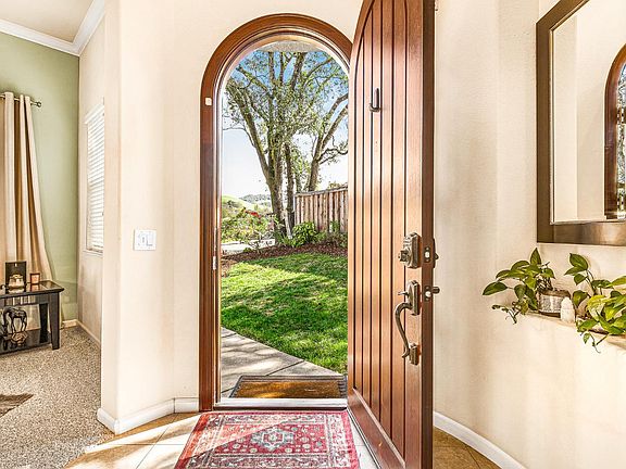 4th image of 2167 Linwood Avenue