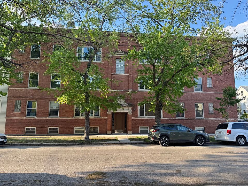 1st image of 2206 W School St APT 3W