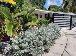 1432 Robinson Dr N, Saint Petersburg, FL 33710