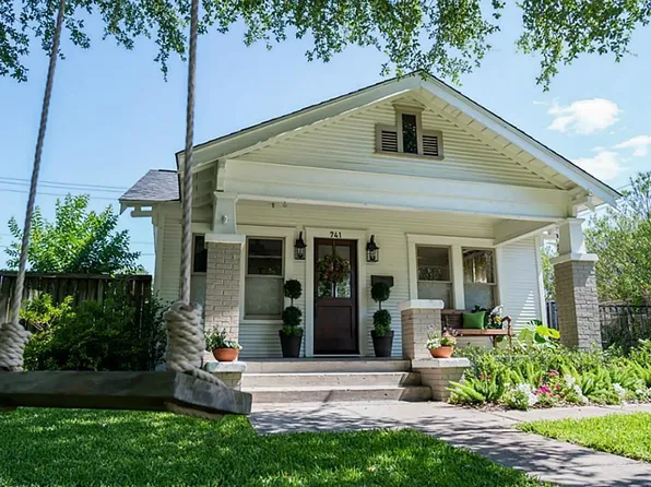 741 E 13th 1/2 St, Houston, TX 77008